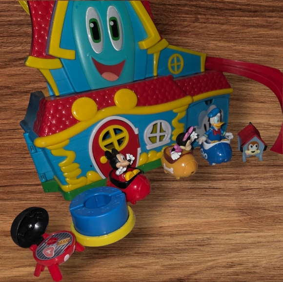 The Mickey Mouse Funny the Funhouse Playset - Picture 5 of 11